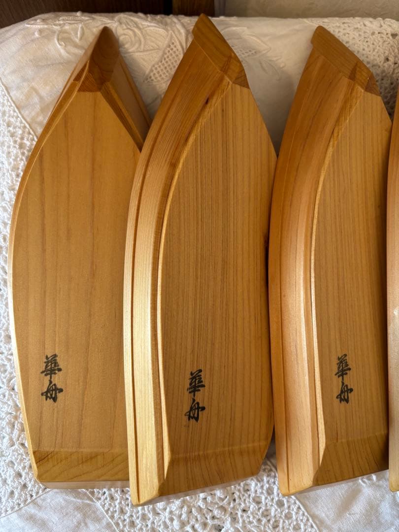 伝統継承の逸品：船大工 故 新沼留之進氏 手造り 木皿 5枚組（和船）