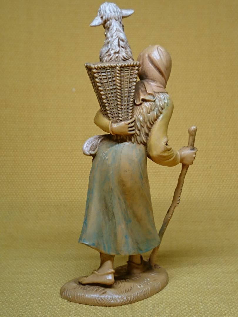 人形　彫像　イタリア　オブジェ　置物　インテリア　工芸品　美術品　A1630