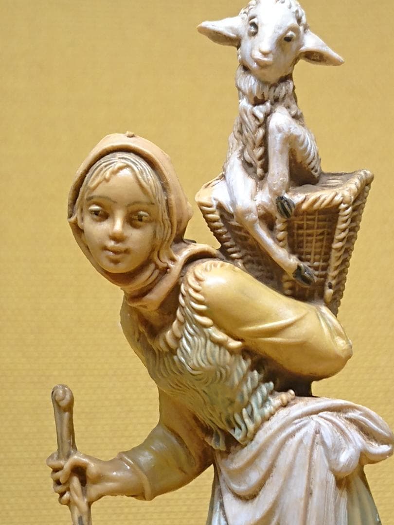 人形　彫像　イタリア　オブジェ　置物　インテリア　工芸品　美術品　A1630