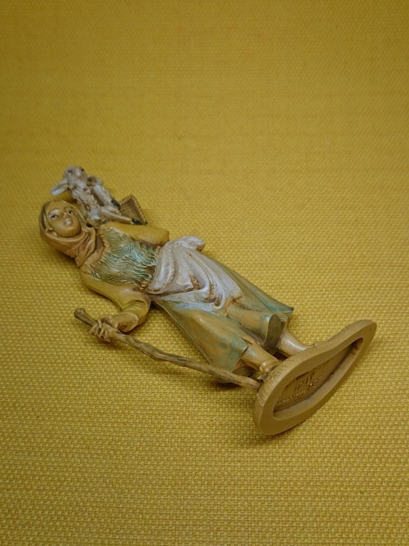 人形　彫像　イタリア　オブジェ　置物　インテリア　工芸品　美術品　A1630