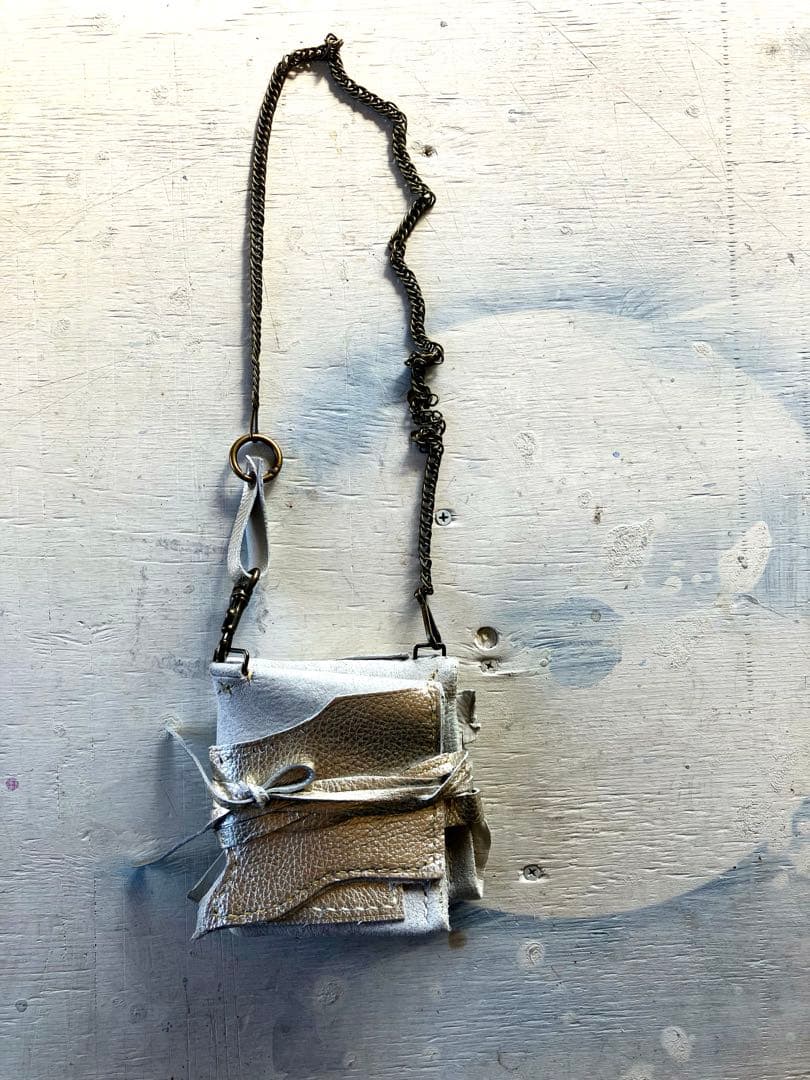 渋金革紐巻く二つ折りたたむネックウォレット＋zipperコインケース