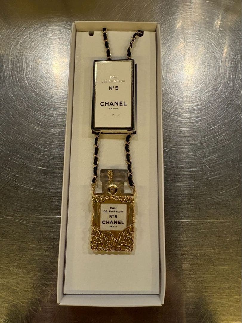 CHANEL N°5 ネックレス型香水