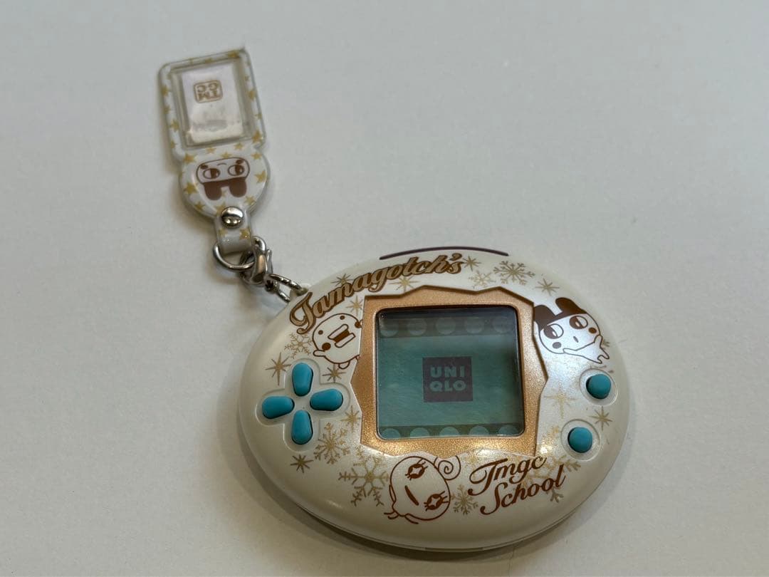 たまごっちスクール せーとぜーいんしゅーごっち！ ユニクロ 限定