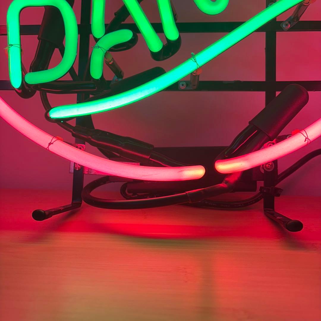 ネオンサイン　5c A DANCE