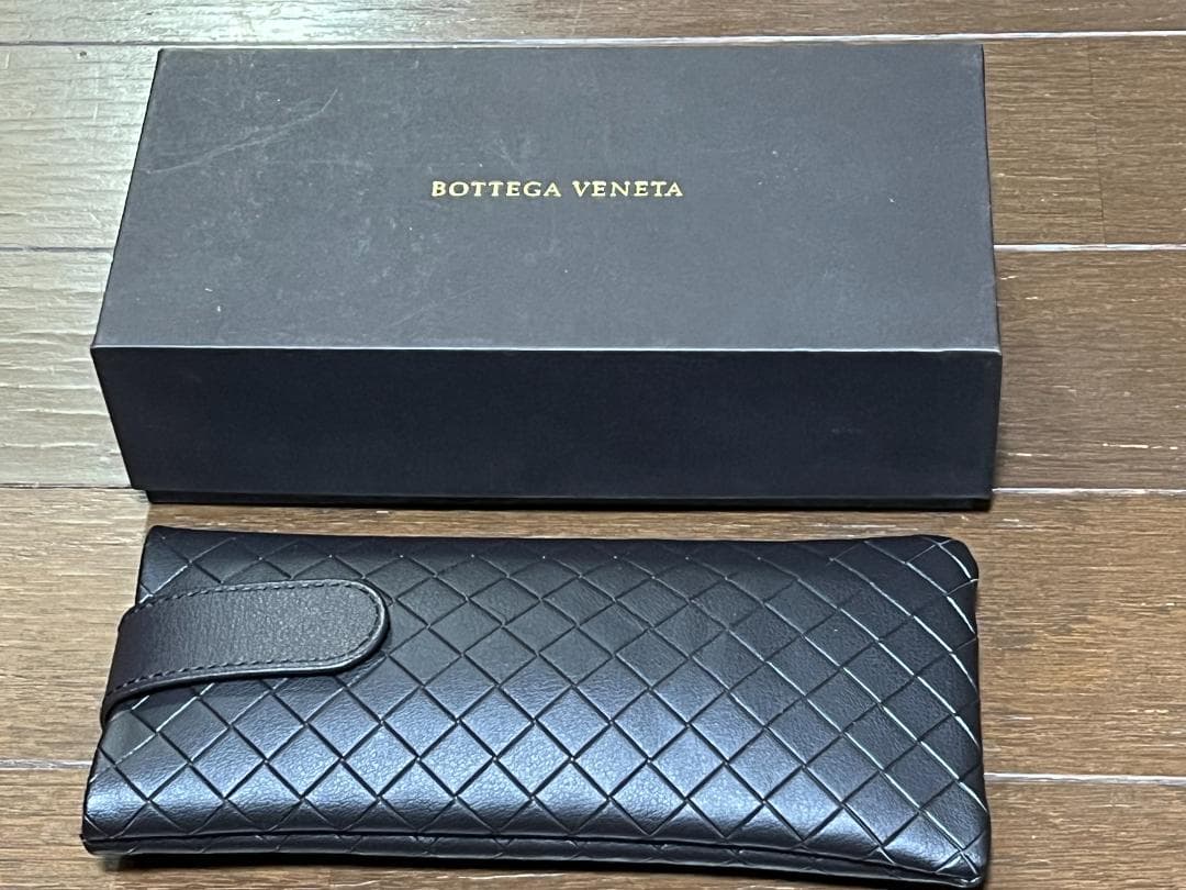 Bottega Veneta ブラックメタルメガネ