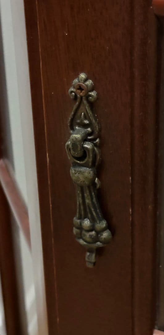 ウォールキャビネット 飾り棚 アンティーク調 レトロ 壁掛け コレクションケース