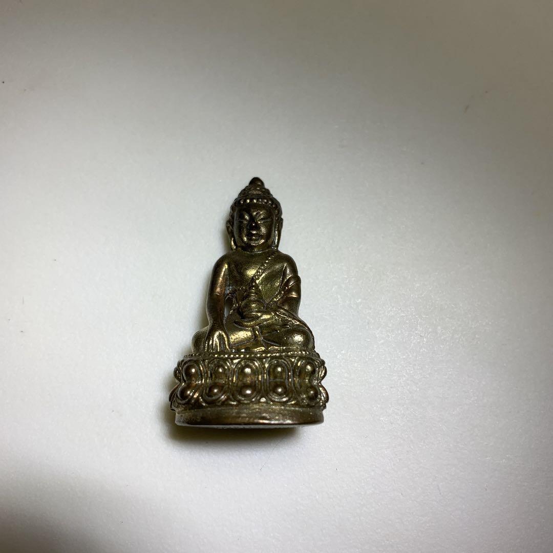 プラクリン タイ お守り プラクルアン　仏像