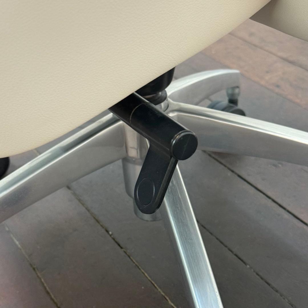 H112K3d イトーキ X-4 ハイバック デスクチェア KWX-405