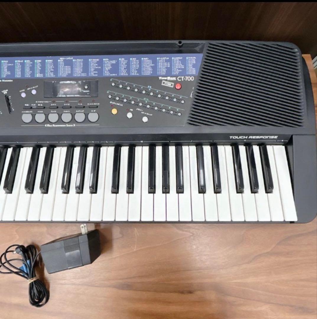 CASIO CT-700 電子キーボード　電子ピアノ