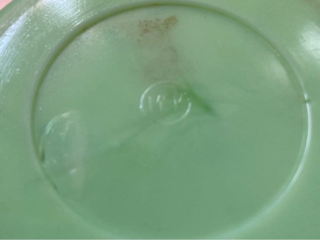 マッキー社　ガラス製　緑色 ボウル アンティーク