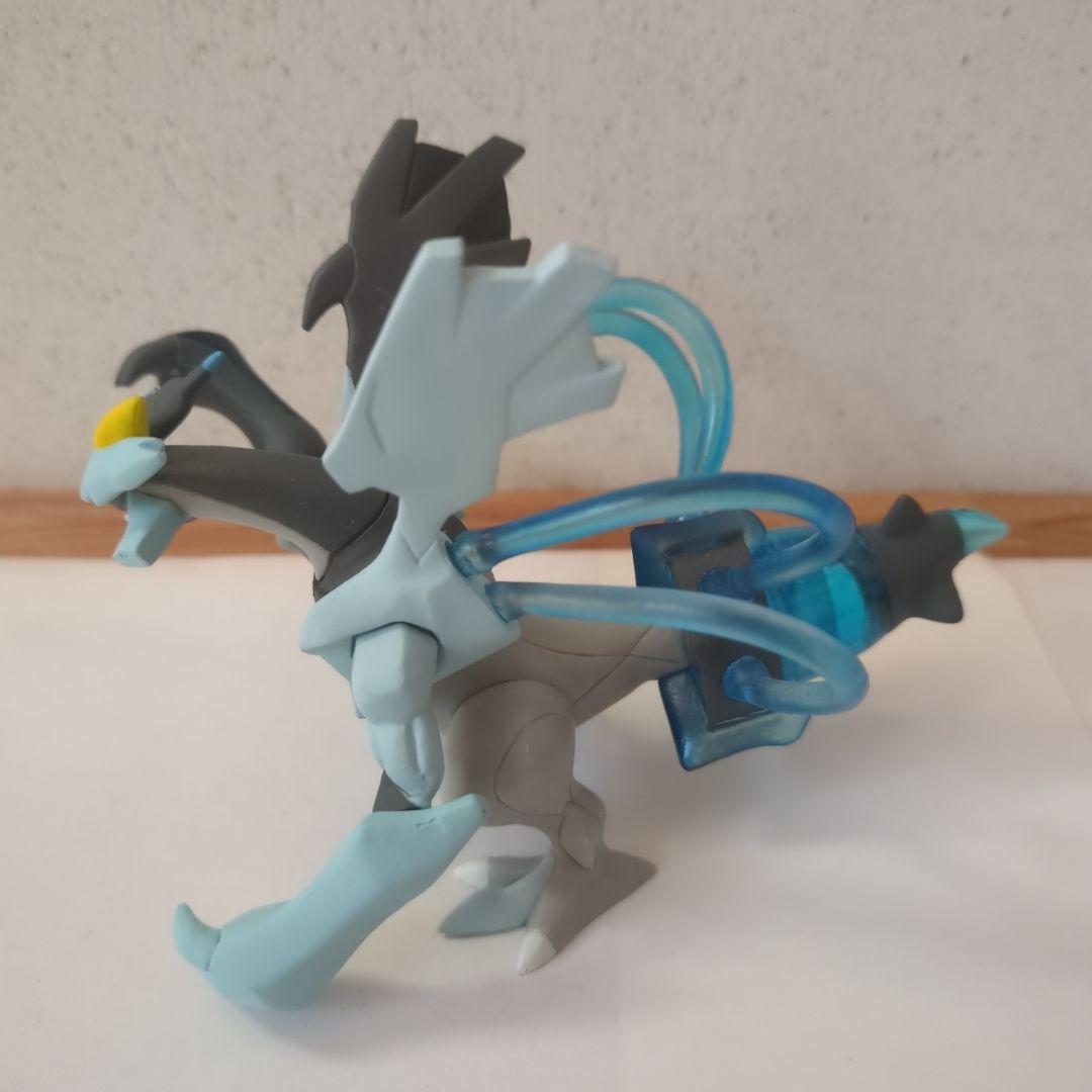 立体ポケモン図鑑 ブラックキュレム オーバードライブ ホワイト