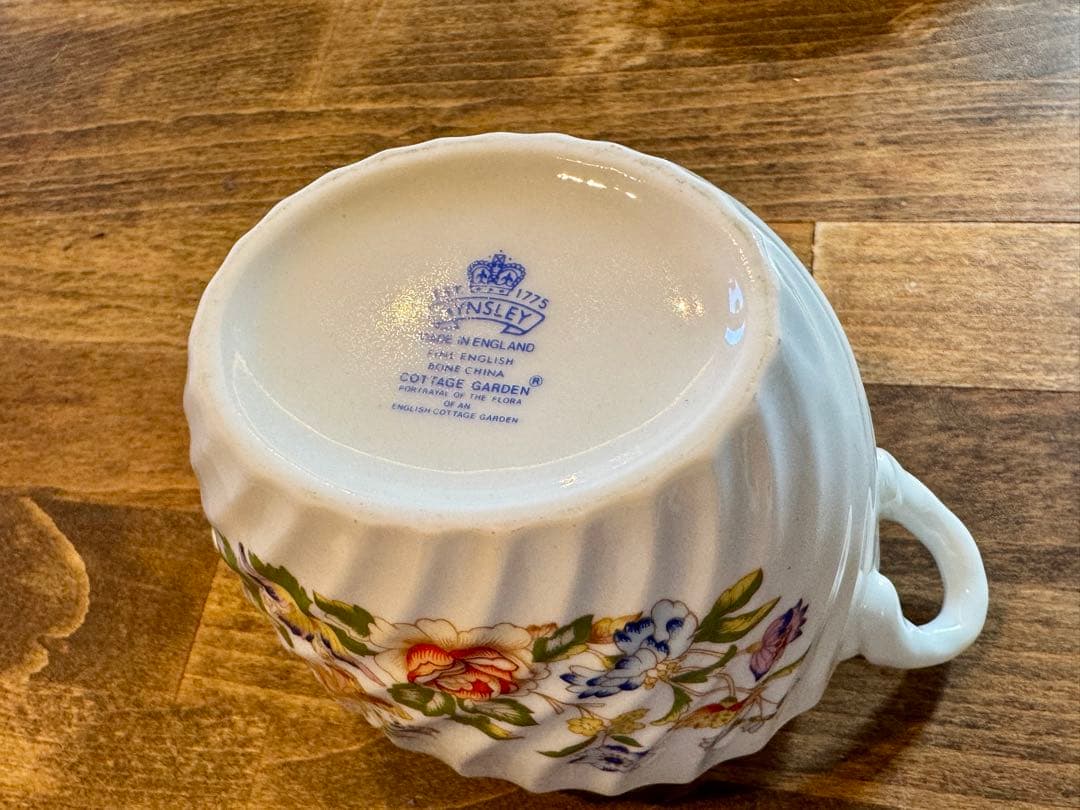 【お値下げしました】英国エインズレイ社製　テーブルウェア