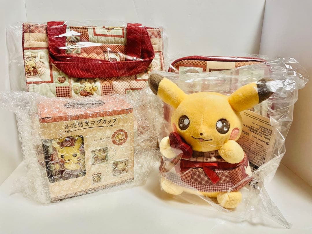 ポケモンセンター限定Pikachu's Sweet Delivery まとめ売り - メルカリ