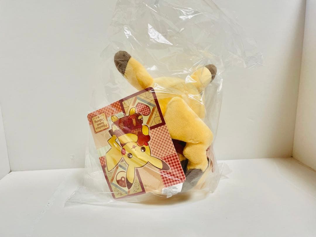 ポケモンセンター限定Pikachu's Sweet Delivery まとめ売り - メルカリ