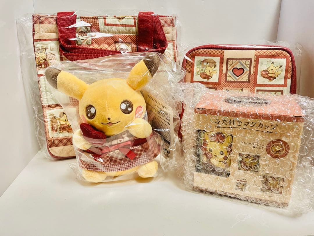 ポケモンセンター限定Pikachu's Sweet Delivery まとめ売り - メルカリ