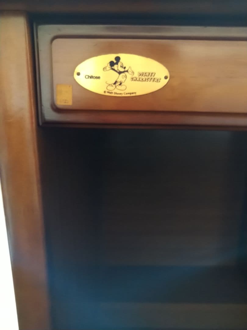 ミッキーマウス木製机 4引き出し ブラウン