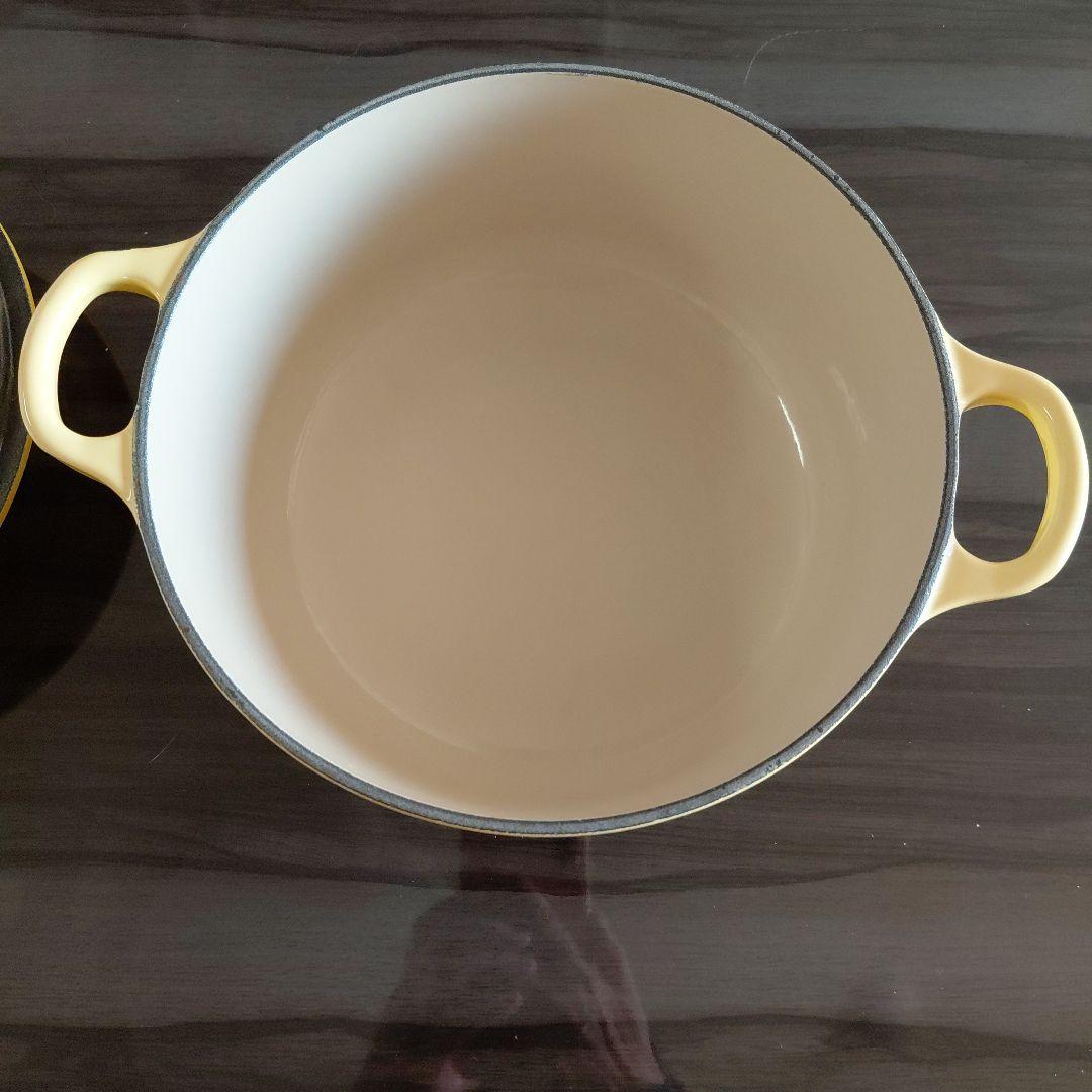 LE CREUSET 両手鍋 イエロー