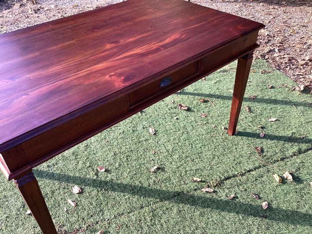 [梅村千恵美] アンティーク調　ダイニングテーブル　マホガニー