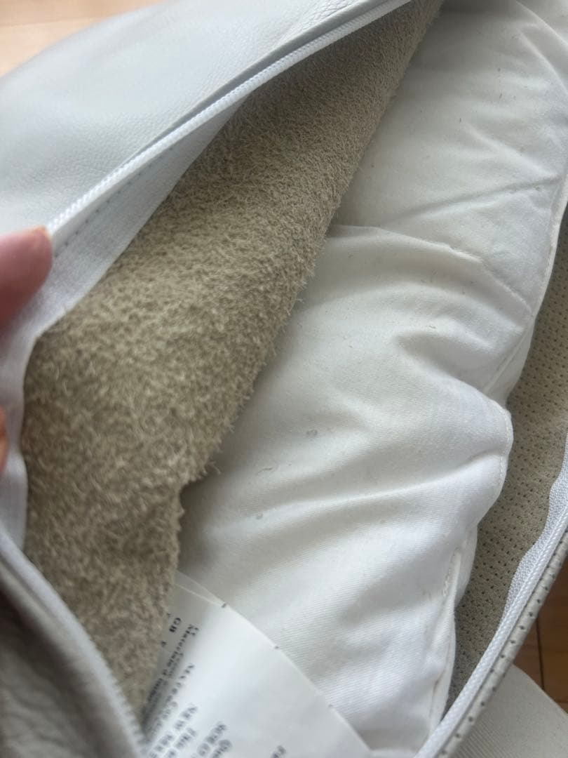 B&B Italiaライトグレー本皮革 クッション 2個セット - メルカリ