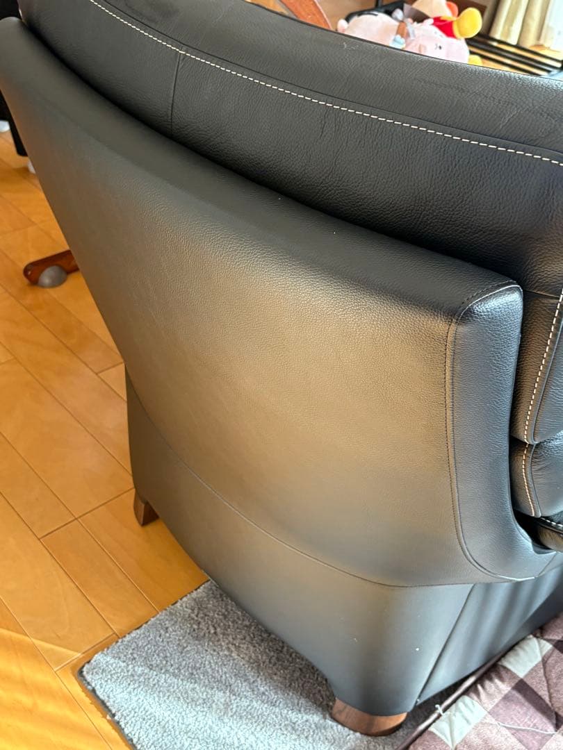 カリモク　ZW7300K800 1人掛けソファー