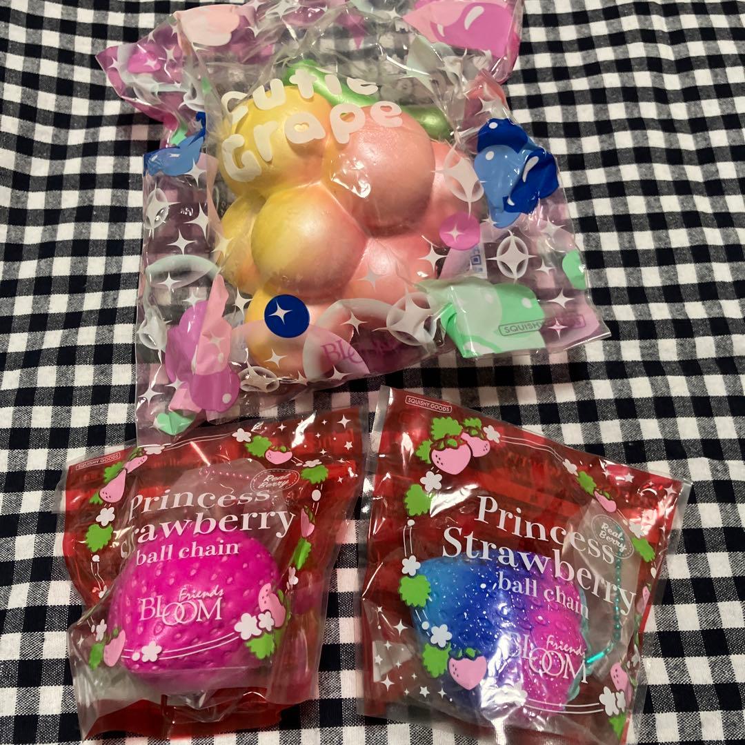 ブルーム　スクイーズ　BLOOM ぶどう　いちご　アイラブ　オレンジ