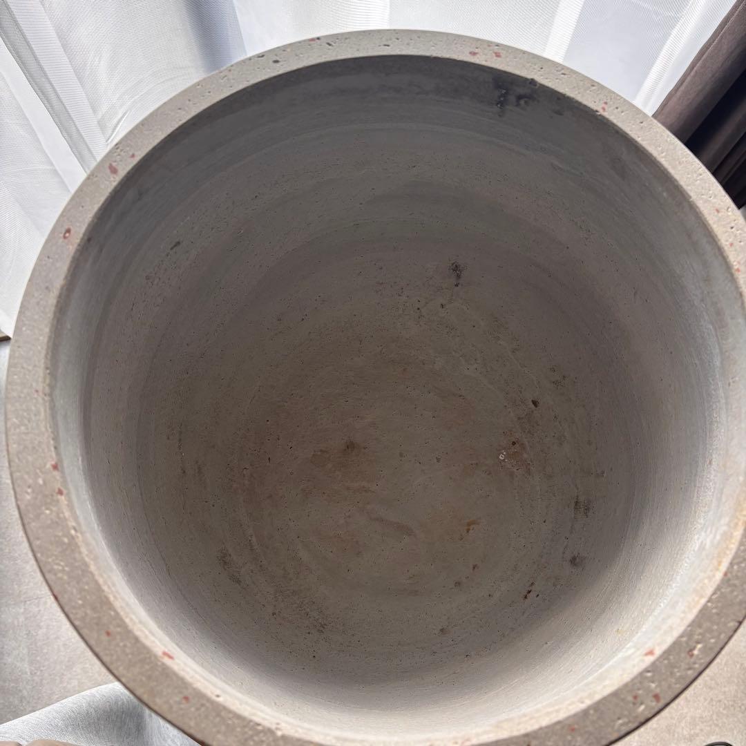 無印良品　セメント鉢　11号