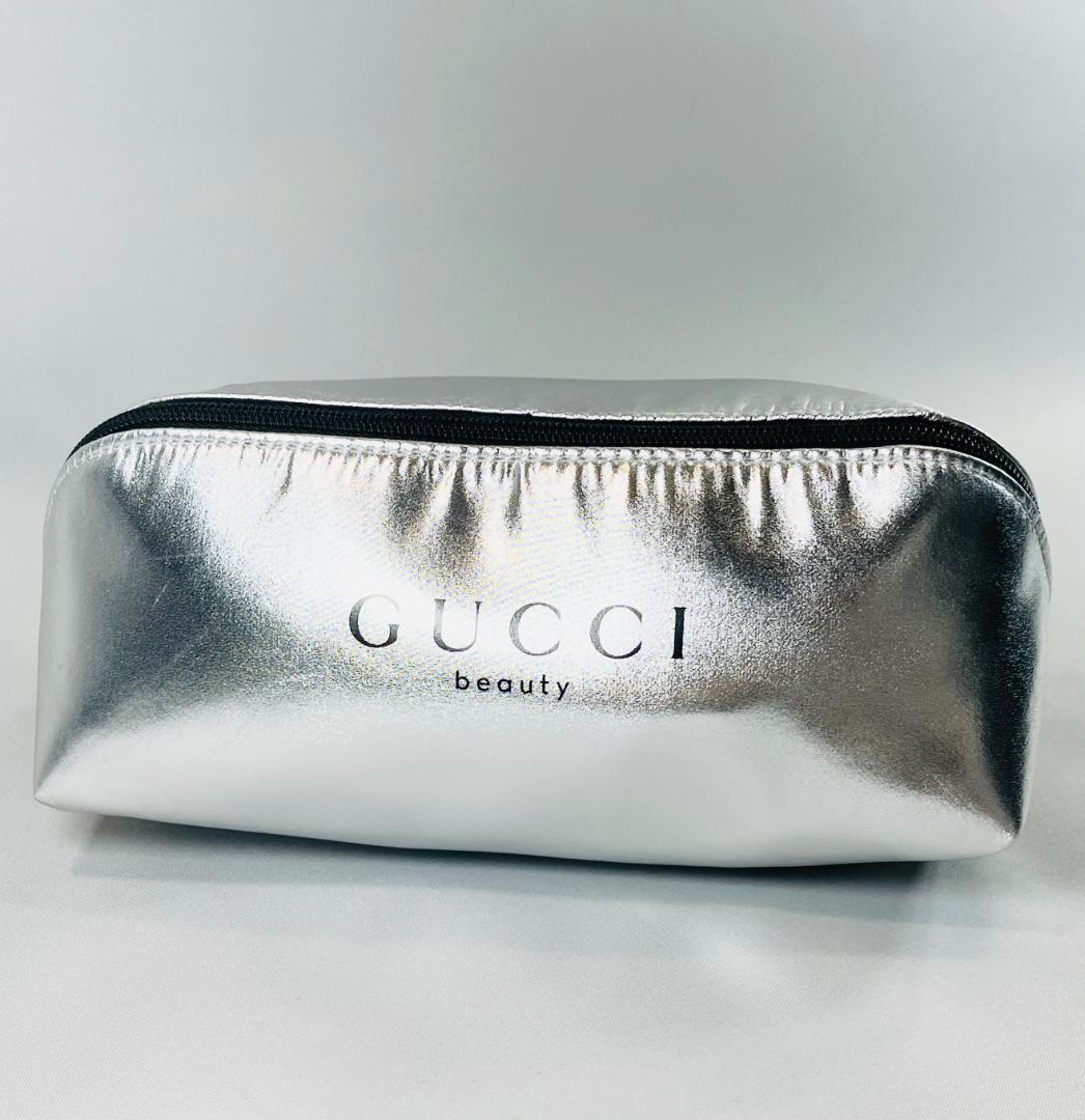gucgin新品未使用本物 GUCCI グッチ ノベルティポーチ - メルカリ