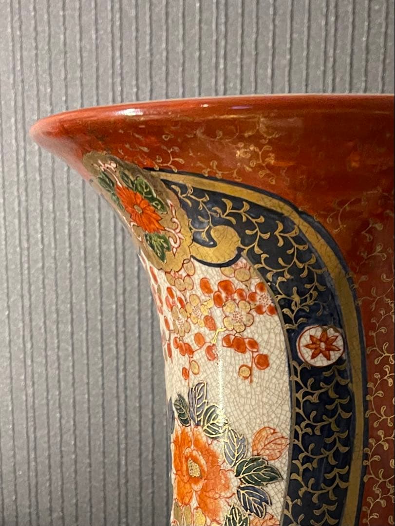 有田焼 伊万里焼 梅牡丹孔雀獅子図 金襴手 大花瓶 68.5cm 花瓶