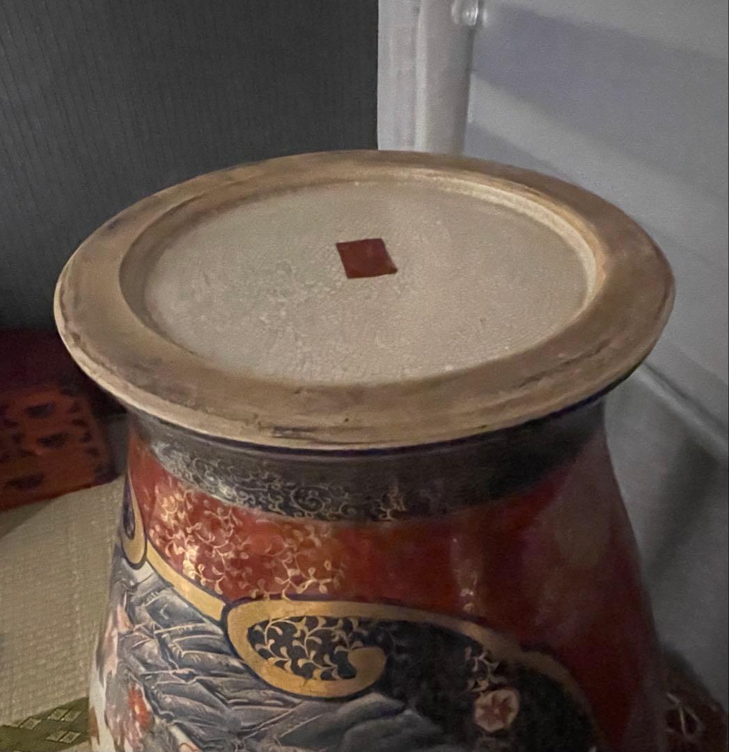 有田焼 伊万里焼 梅牡丹孔雀獅子図 金襴手 大花瓶 68.5cm 花瓶