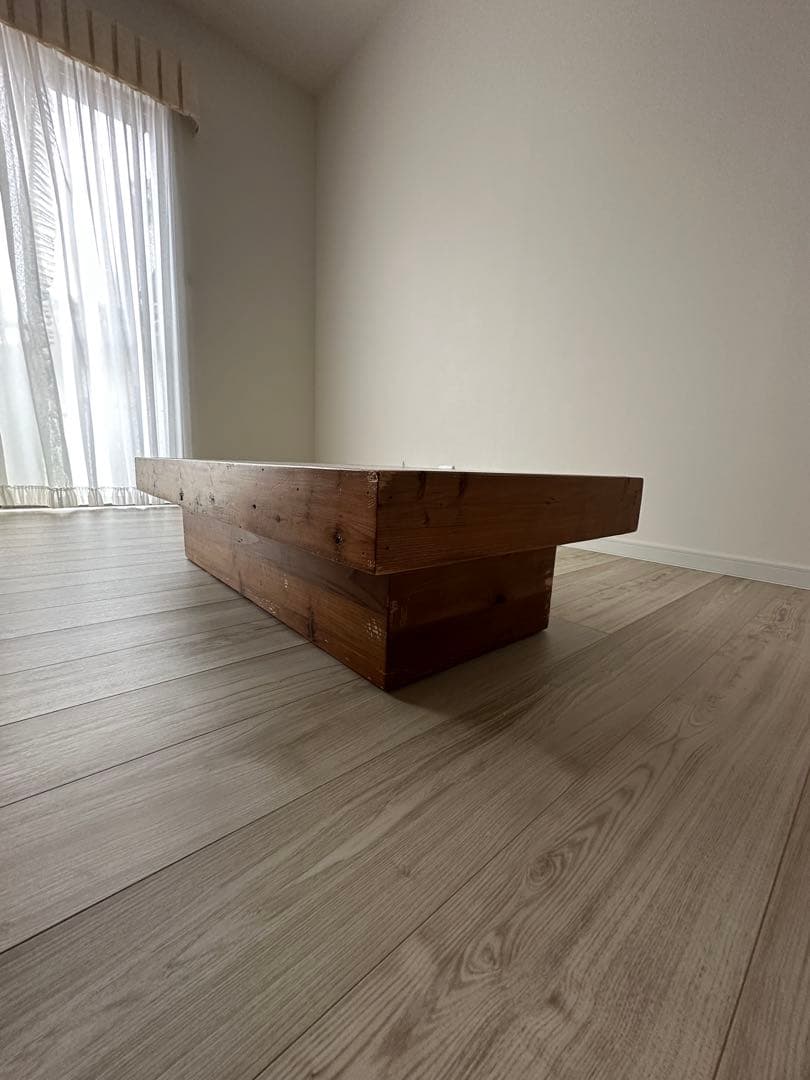 クラッシュゲートのABCテーブル アルファベットデザインのセンターテーブル