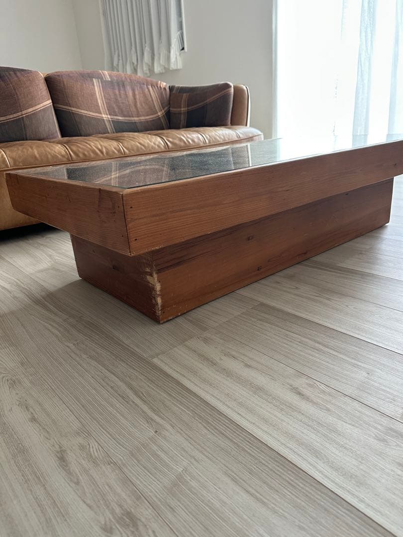 クラッシュゲートのABCテーブル アルファベットデザインのセンターテーブル