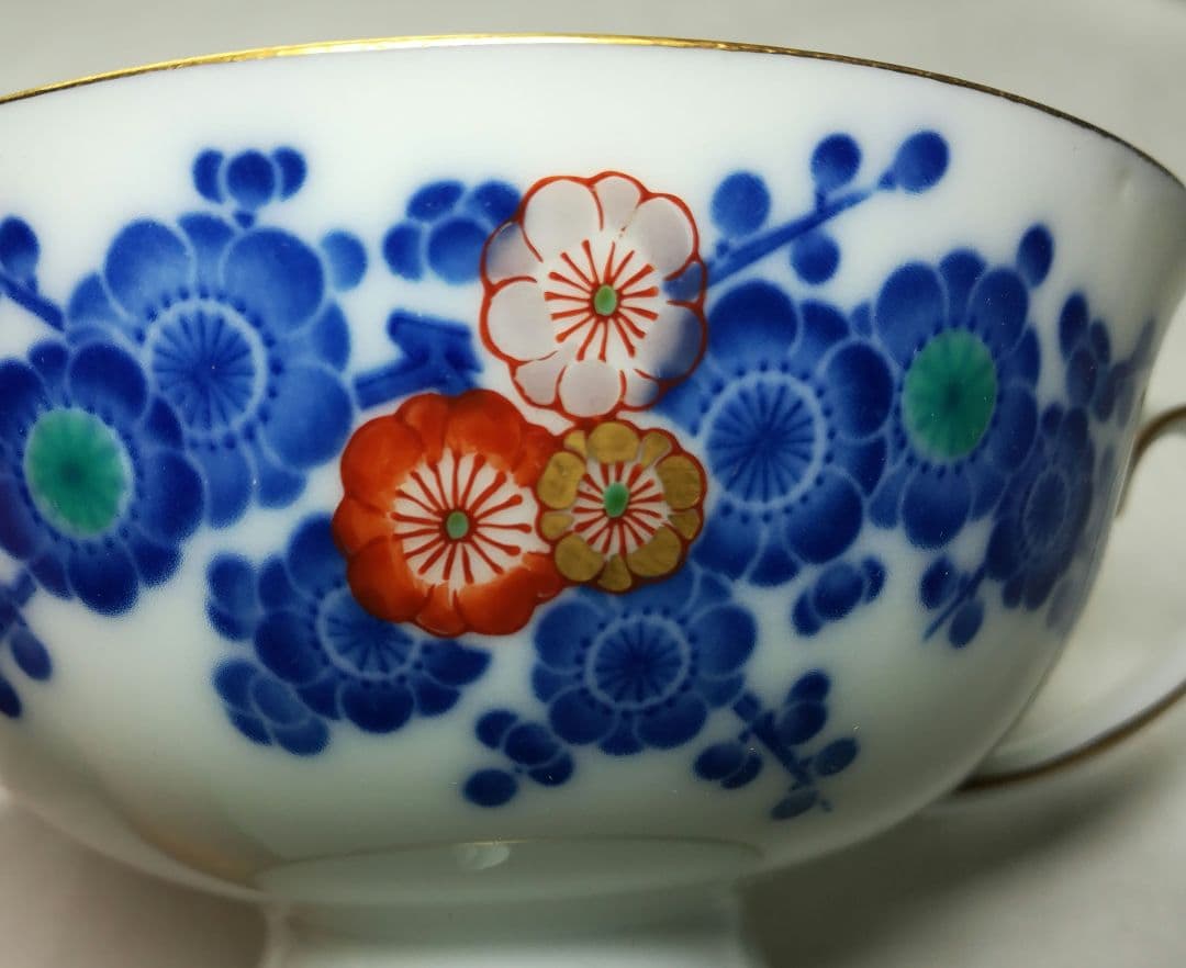 香蘭社　未使用　箱付き　カップ&ソーサー　五客セット　金彩　有田焼　茶碗　皿