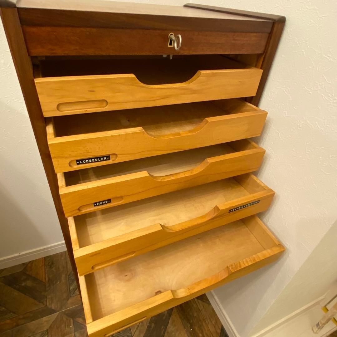 北欧家具　鍵付　デンマーク　チーク材　蛇腹キャビネット　ヴィンテージ