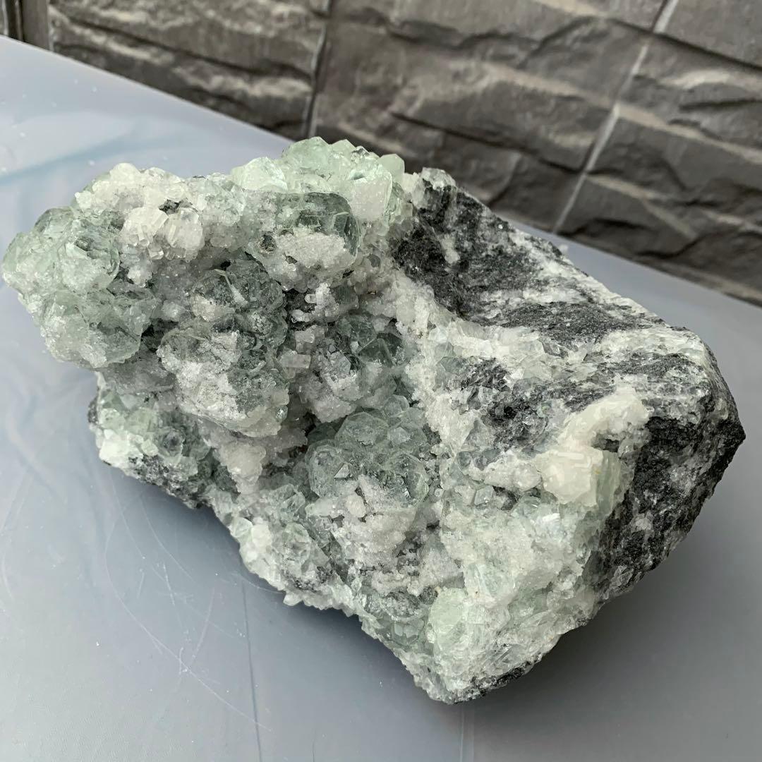 ALLSALE☆雪をかぶったような淡いグリーンフローライト原石クラスター