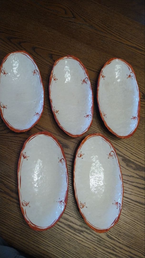黒岩卓実氏 赤絵の楕円皿 (五客セット）