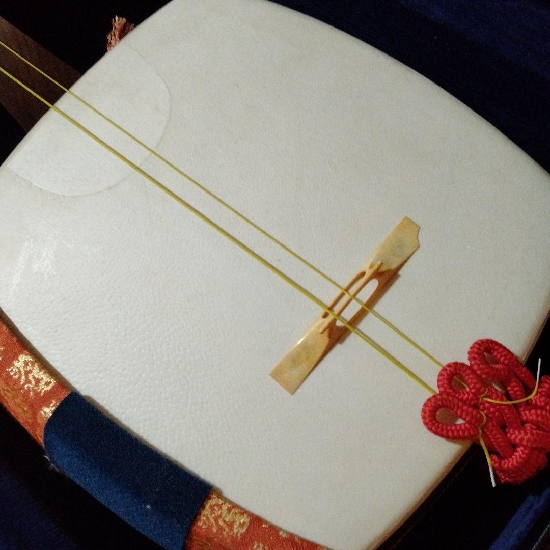 美品　三味線 本体　2.6cm ケース付き