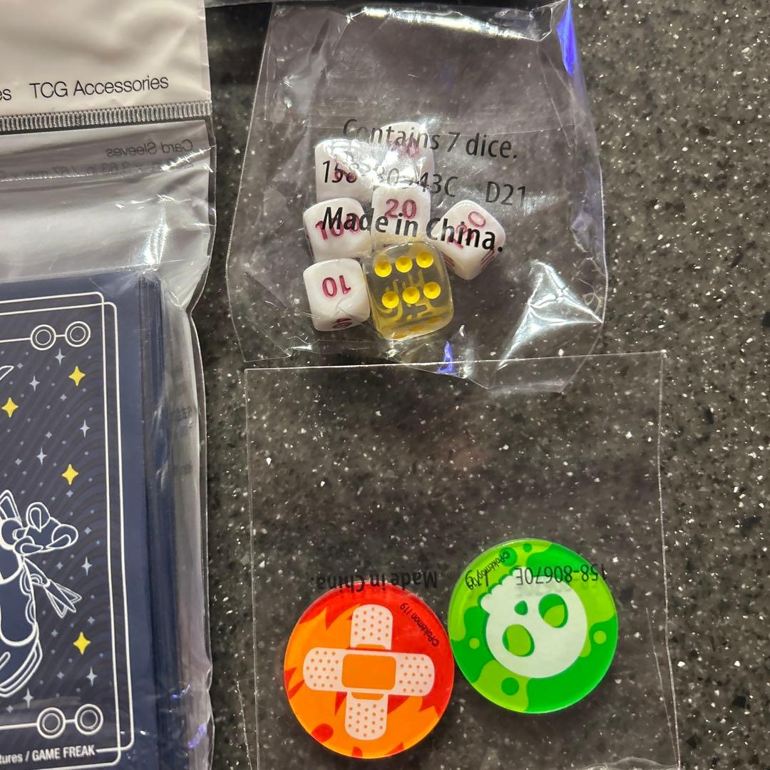 ポケモン プレイマット　スリーブ他