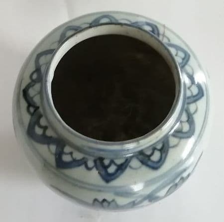 中国　景徳鎮　壺