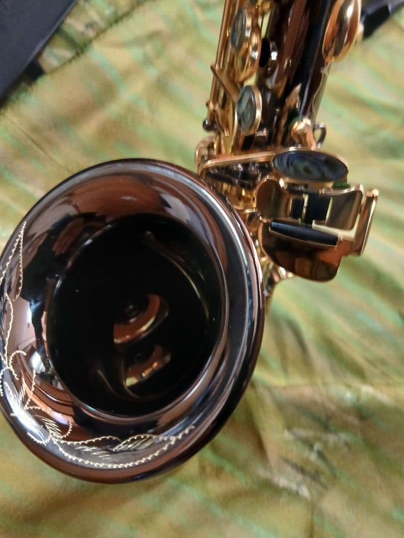 カーブド ソプラノサックス ノーブランド良品 ブラック スタンド付属