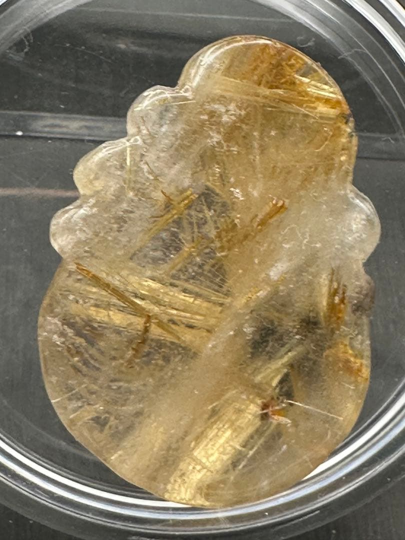 ルチルクォーツ彫物（九尾）