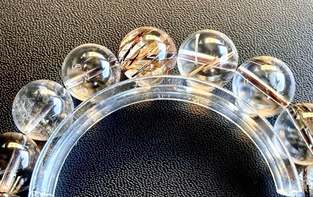 夢幻品質　奇跡の逸品　光を纏いし神の聖石　幻のヒマラヤスティブナイトインクォーツ