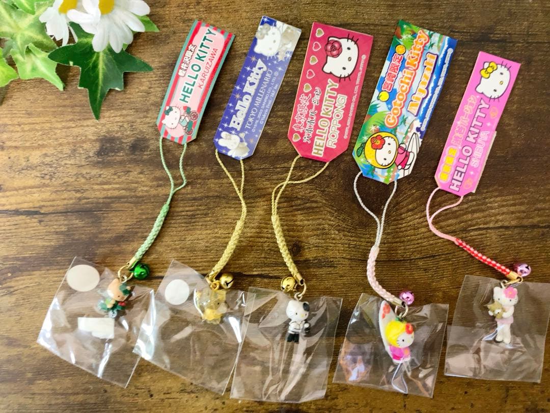 へ*可様 【希少】ご当地キティ　根付　ストラップ　入手困難　激レア多数　⭐︎まと