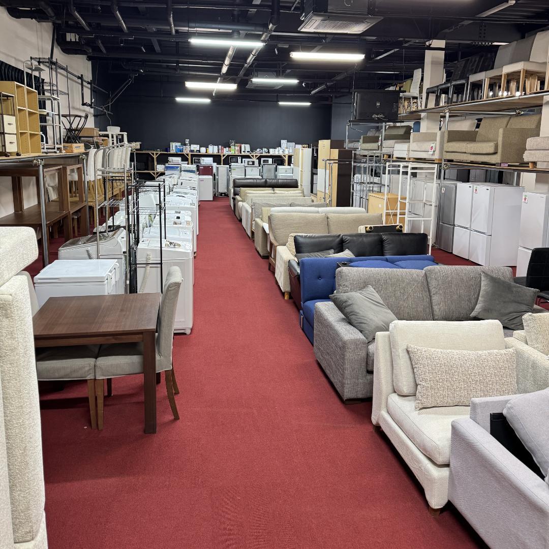 東京23区送料無料　超美品ミラー チェスト 展示ハウスで使用　未使用