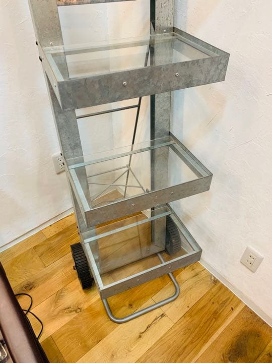 ★お洒落な飾り棚　引き取り限定★