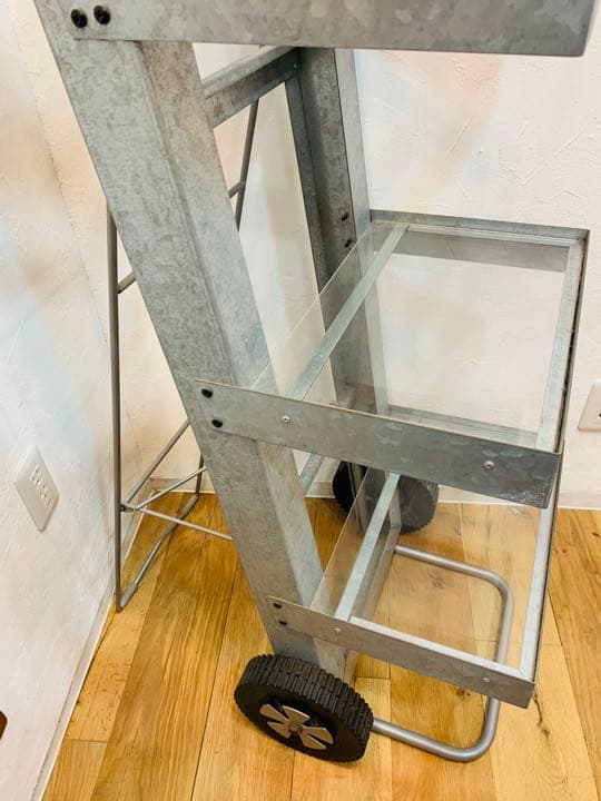 ★お洒落な飾り棚　引き取り限定★