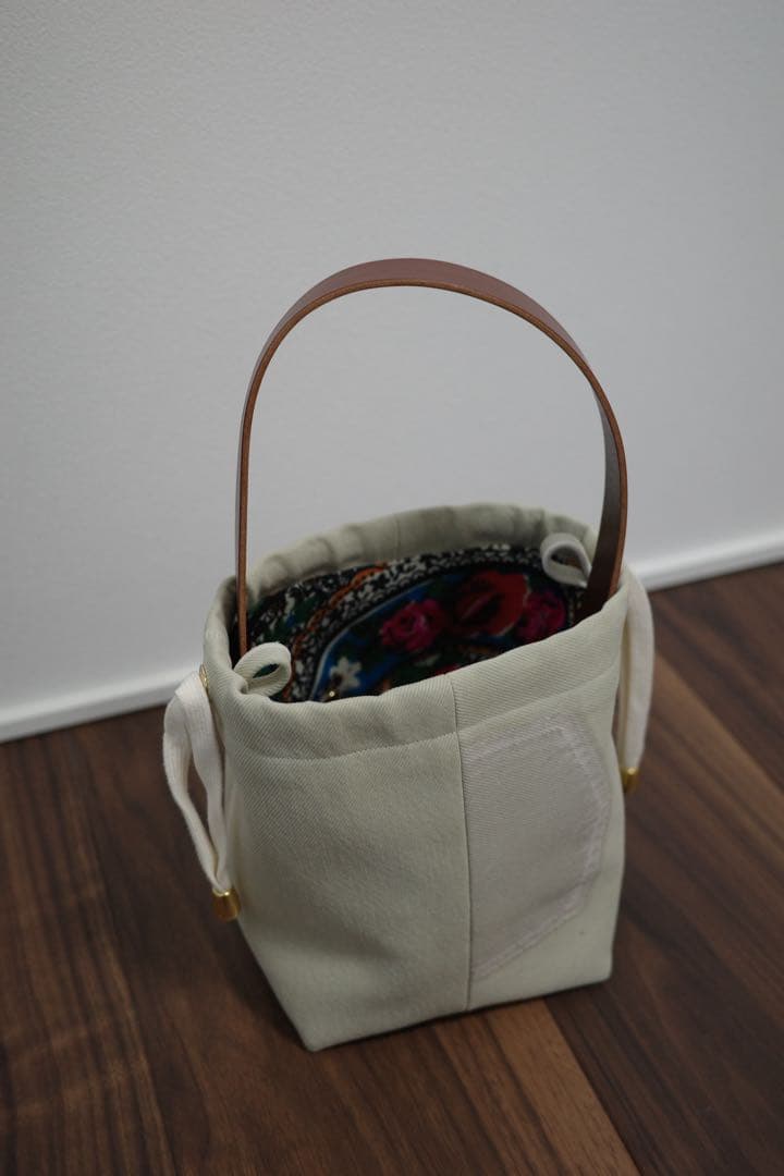 今週末まで nuit 定価29,700円 white denim 巾着バッグ - メルカリ