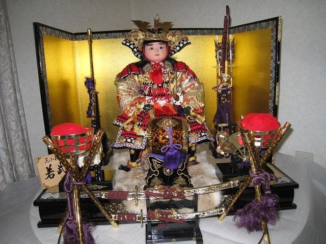 ☆ 五月人形　☆ 若武者飾り　☆ 付属品付き　☆　菊水作