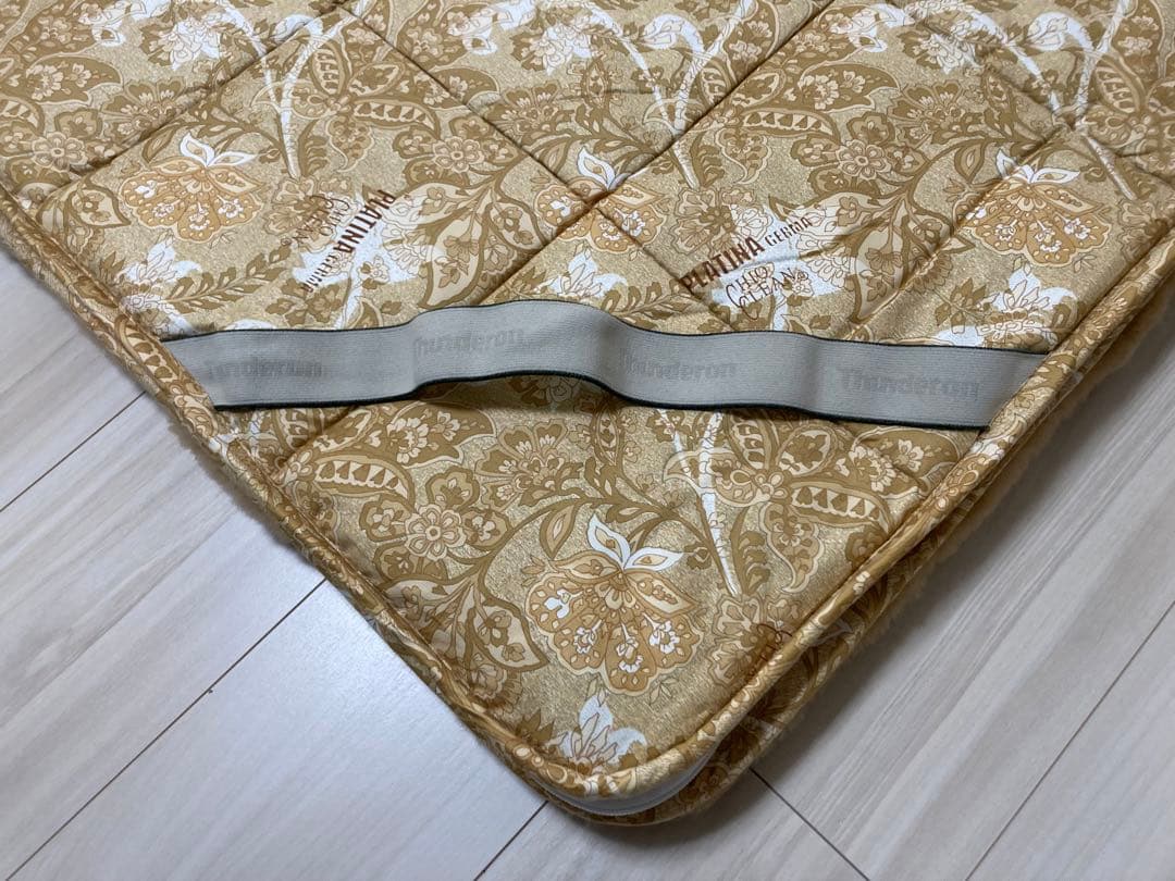 スフックス様専用】浅尾繊維工業製 ムートン 敷きパッド - メルカリ