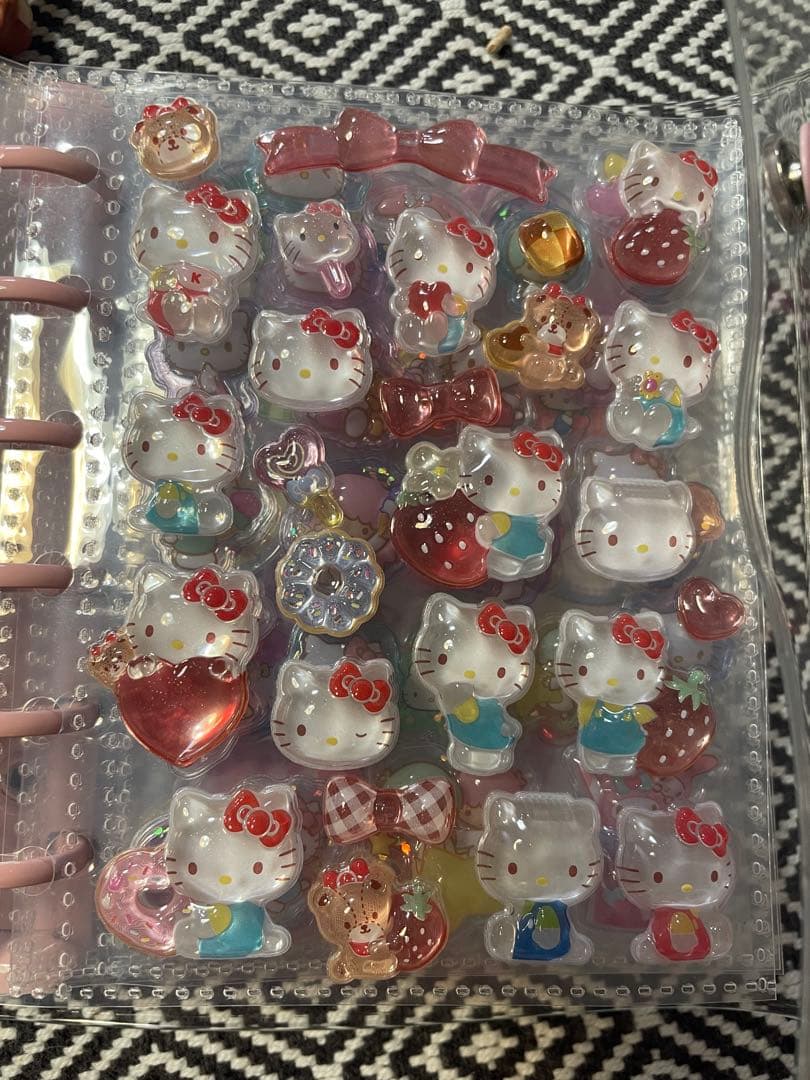 ハローキティ シール帳　完成品　サンリオ