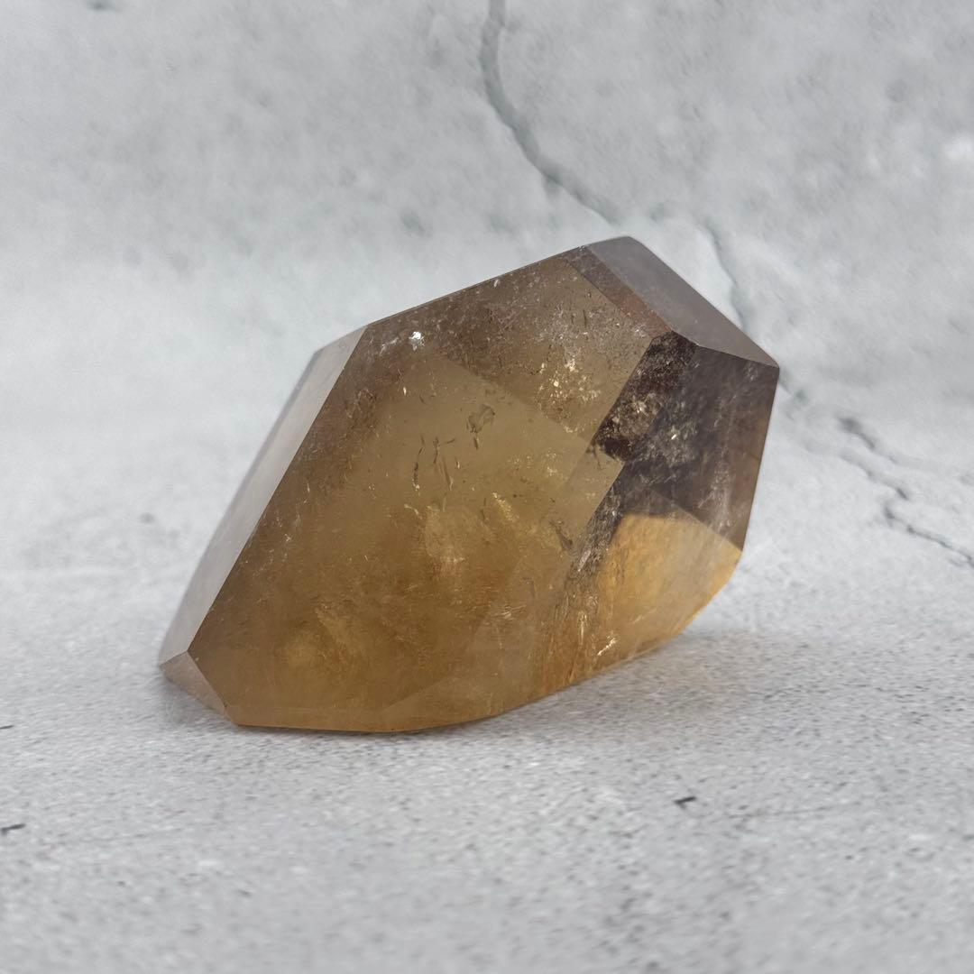 G-175天然シトリンフリーカット原石　天然石　パワーストーン